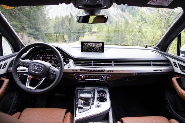 奥迪q7科技版平行进口,奥迪q72014款40tfsi运动型