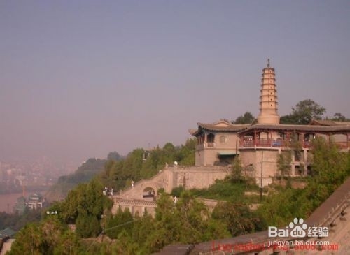 新疆到西安旅游路线推荐一下 (兰州至新疆旅游路线攻略图)