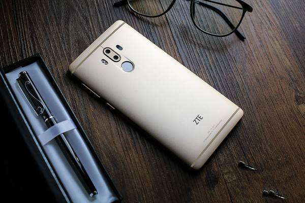 手机带3D让人意外，中兴天机7max到底是种什么样的体验