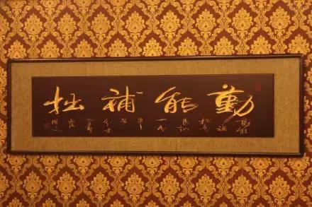 如果你发现你女朋友不爱你怎么办,如果你发现你女朋友不喜欢自己