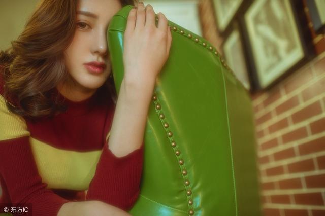 小说：男子出狱还想走偏门赚钱，却被年轻穷小子狠狠教训了一顿。