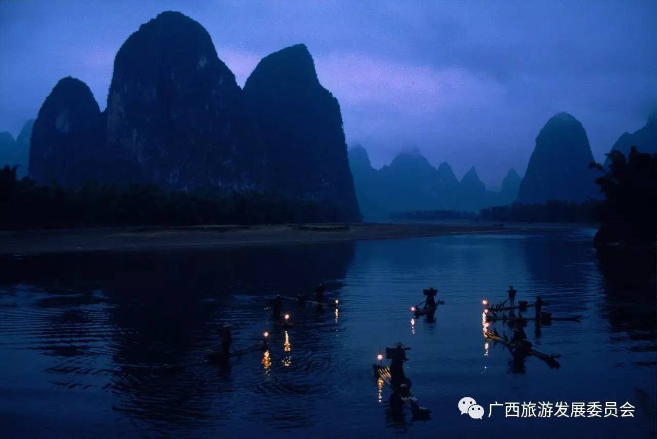漓江老渔翁老照片,桂林山水渔翁与鸬鹚夜景高清图片