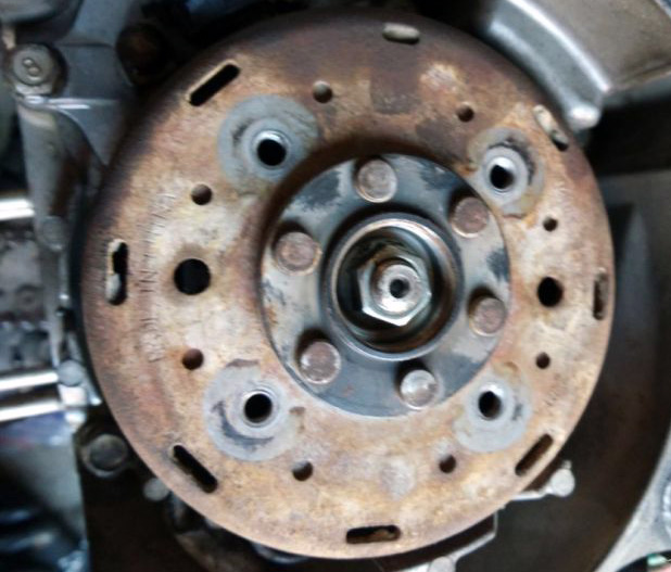 机油泵导致冷车异响,本田小公主起步异响