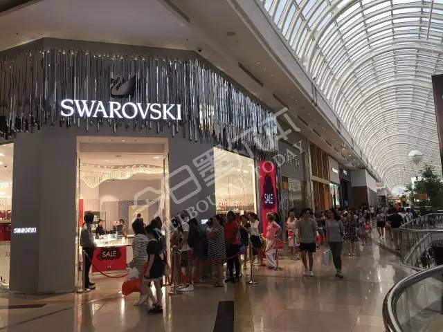 墨市BoxingDay现场:蔻驰5折!兰蔻YSL7折