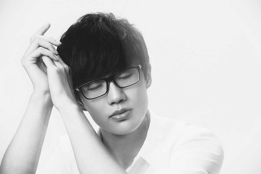 与本兮同期的非主流歌手,本兮逝世为什么还发新歌