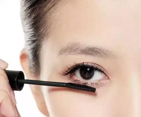 初学美睫的技巧有哪些,快速美睫小技巧