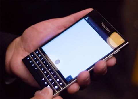 黑莓passport无法解锁,黑莓护照passport二代评测视频