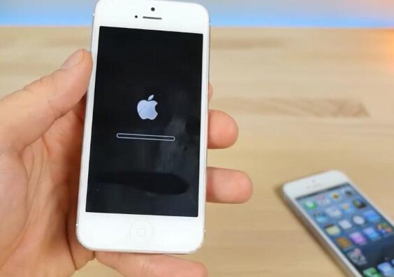 iphonese能刷双系统吗,iphone也能像安卓那样安装软件