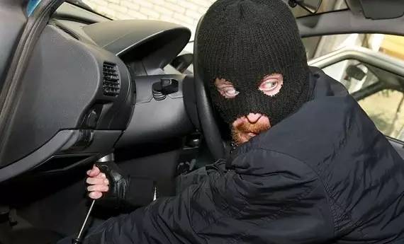 遥控钥匙没电了一键启动还能用吗,斯柯达车钥匙没电了怎么一键启动