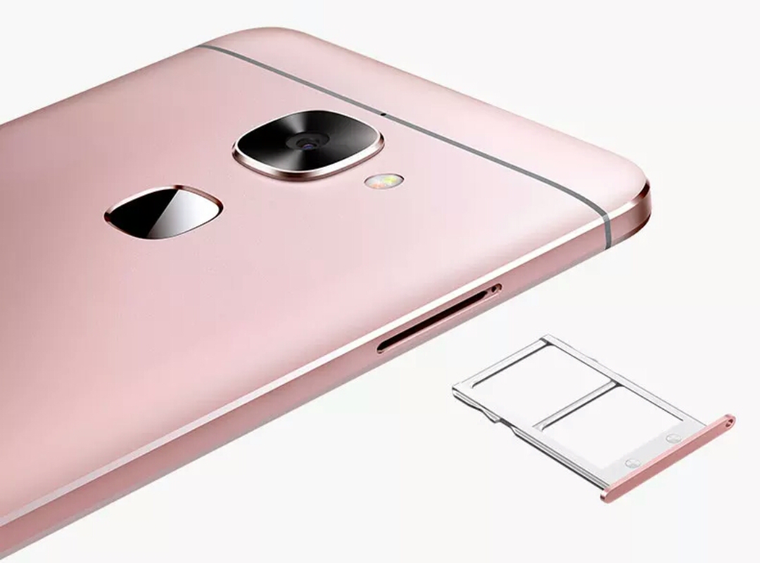 骁龙652+3GB++32GB+1600万，降价仅售899元