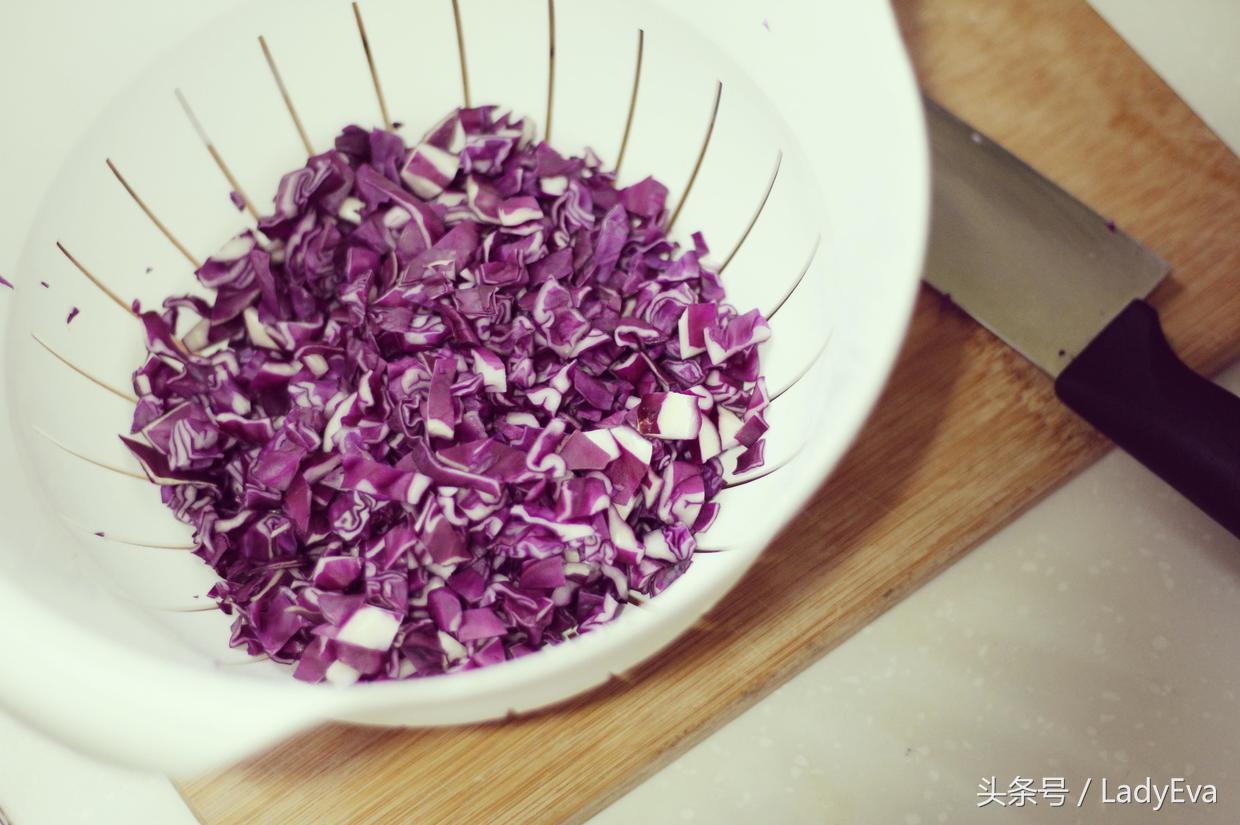 凉拌紫甘蓝清脆爽口健康低脂,紫甘蓝最好吃低脂高蛋白食物