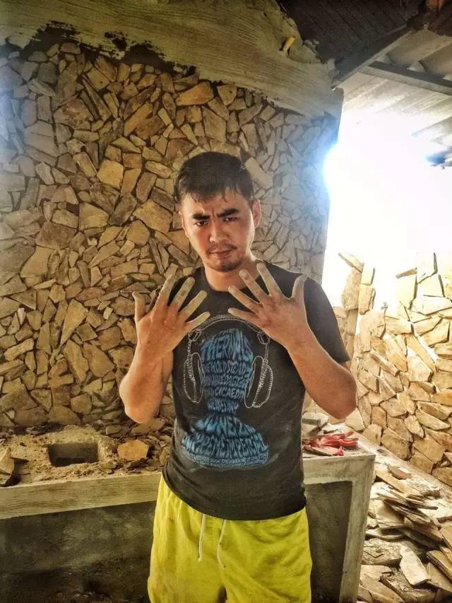 四川帅大叔暴改普吉岛民宿,用时4个月他活出了你最羡慕的样子