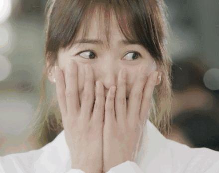 适合干唇唇炎使用的平价润唇膏,去嘴唇死皮的润唇膏推荐