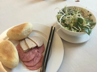 越南芽庄美丽的夜晚,越南芽庄的海上真美