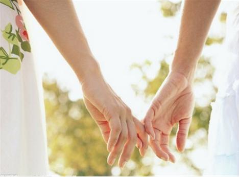 手汗多什么原因？中药调理有办法！