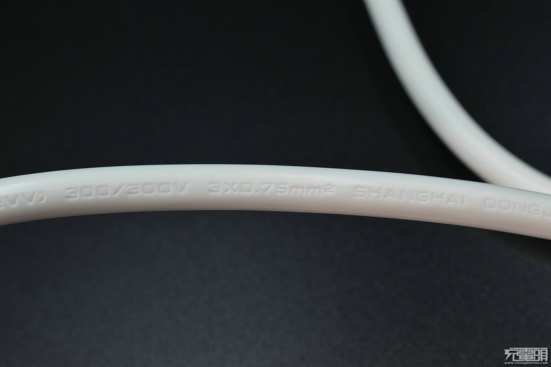 虽名不经传但也可圈可点达世奇插线板评测及拆解