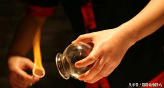 拔火罐印记是灰白颜色为什么,拔火罐的印子颜色代表了什么