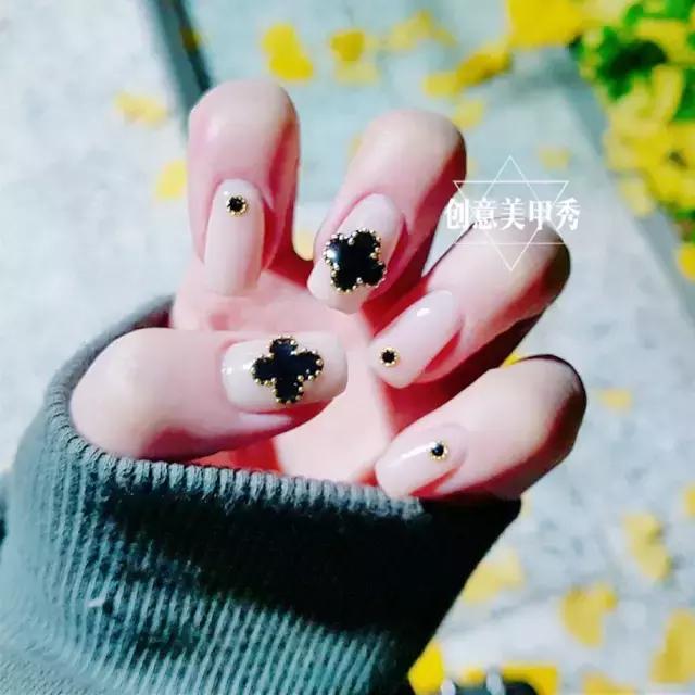 流行的韩国美甲,韩国最新款美甲
