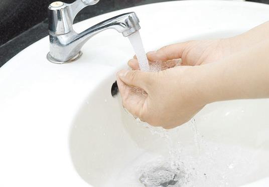 孩子在学校被挠破了怎么办,孩子被同学挠伤了怎么处理不留疤