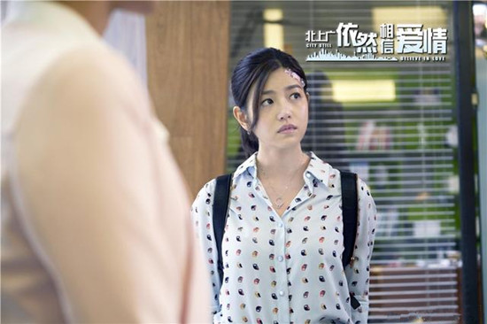 解放军艺术学院毕业的明星有哪些,董洁的颜值巅峰时期