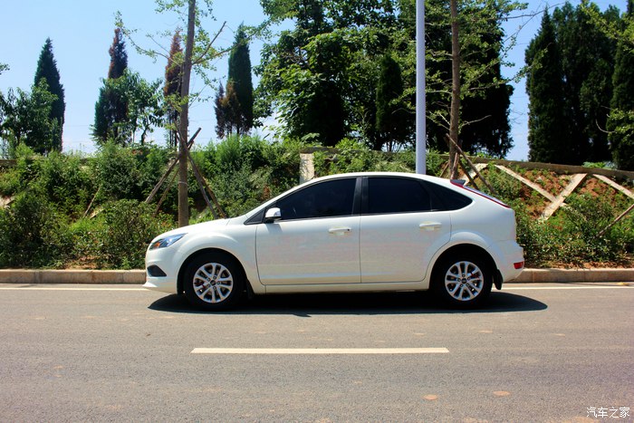 福克斯1.8l手动驾驶体验,经典福克斯1.8用车感受