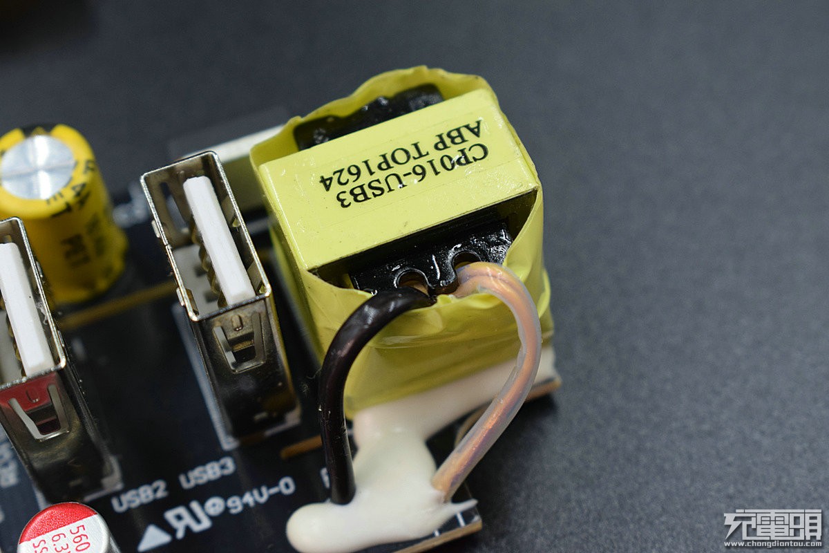 虽名不经传但也可圈可点达世奇插线板评测及拆解