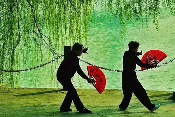 为什么冬天是心脑血管高发期,心脑血管疾病患者冬天注意事项