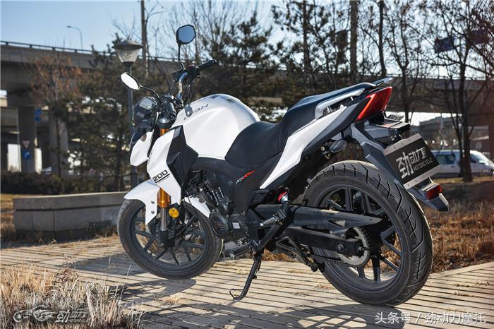 好玩的性能小钢炮,好玩儿不要钱的赛车