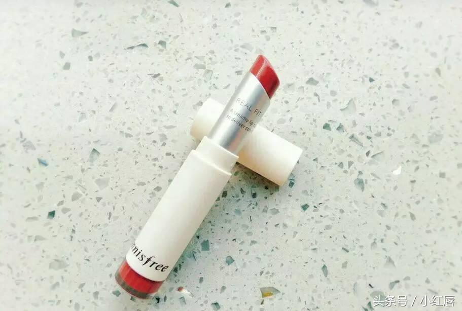 没有这些超滋润的口红，怎么和男神亲亲！