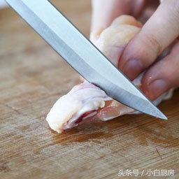 一把刀剔骨,怎么去除肉保留骨头