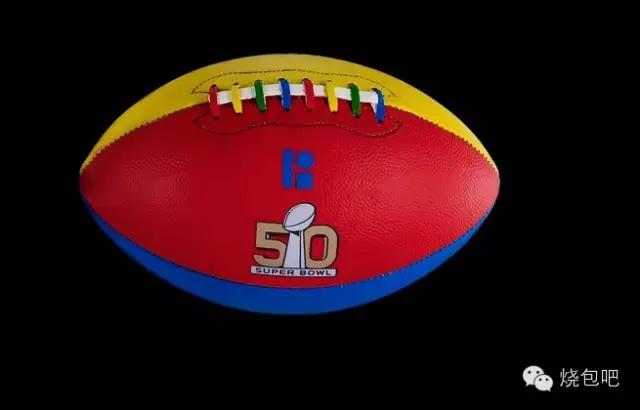 唯物｜情人节倒计时，去看50个潮牌出的超级碗纪念球，独一无二