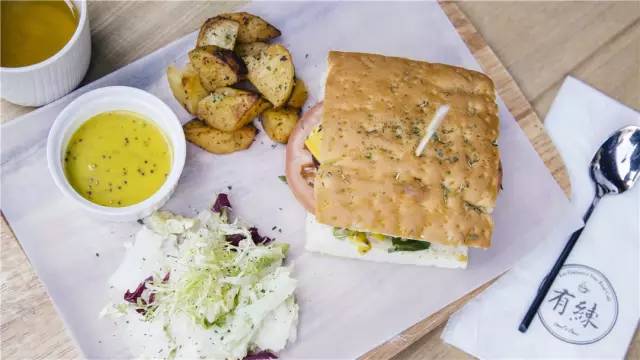 李宗盛评价阿信唱功,李宗盛与阿信什么关系