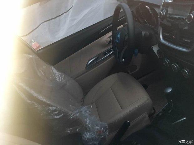 卡罗拉2.0和凯美瑞2.0有啥区别,丰田2020