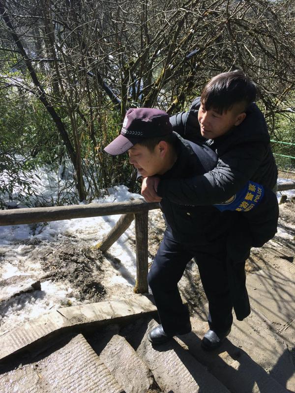 峨眉山景区警察免费吗,峨眉山警察