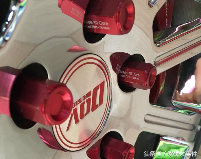 凯迪拉克atsl改装后扰流板,凯迪拉克atsl音响改装案例