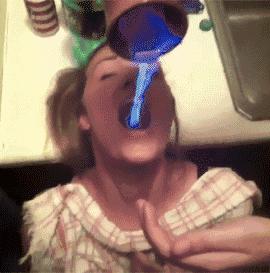 它爹，要不告诉它，它不是咱亲生的！