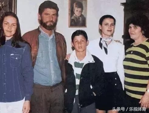 c罗获世界足球先生是3次还是5次,c罗几次被评为世界足球先生