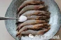 海虾用料酒腌制,对虾要放什么料酒好吃窍门