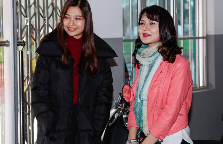 中国足球宝贝现场助阵,中国杯足球赛比赛直播