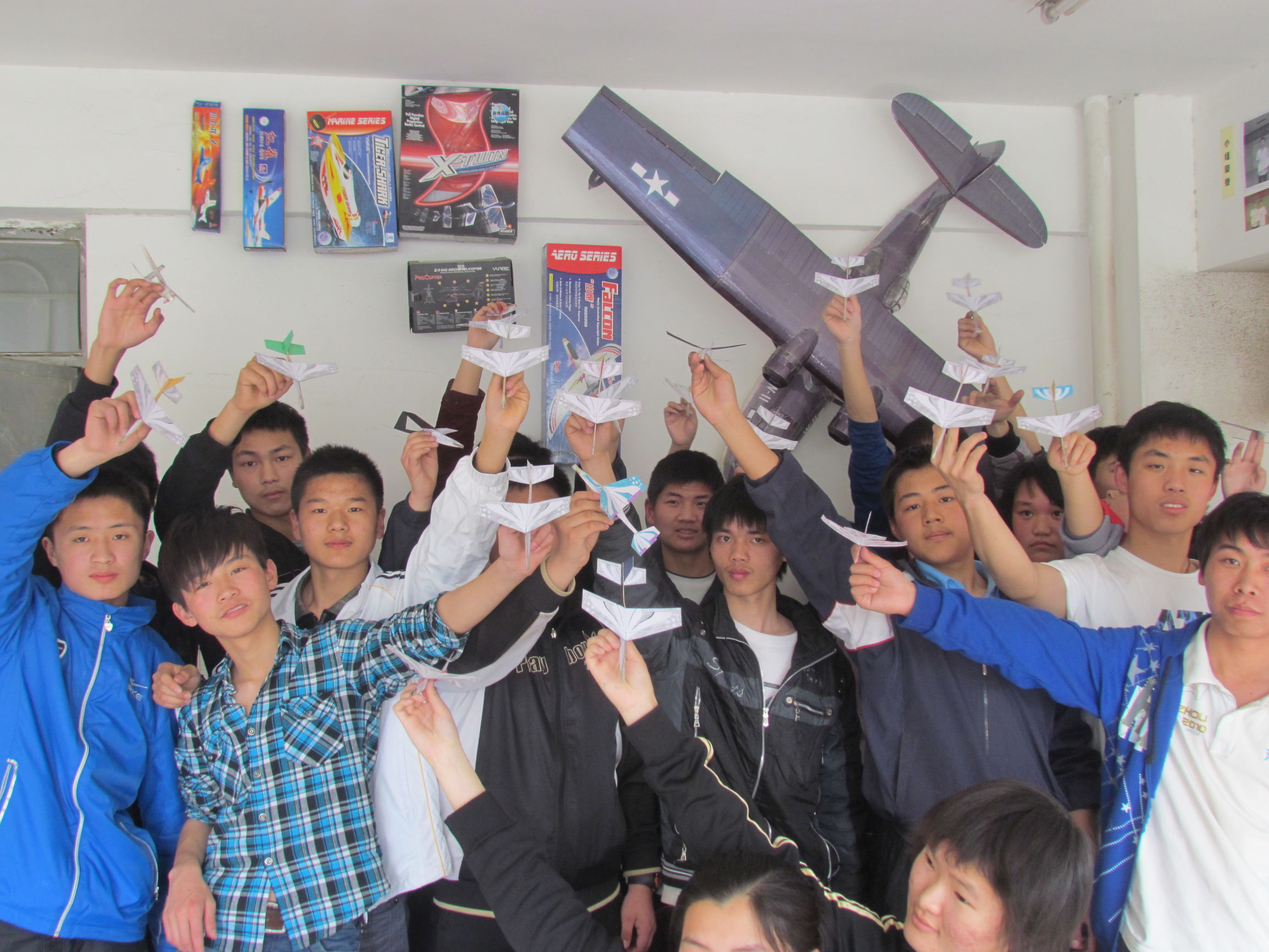 和谐号纸模型,创意纸模型教程