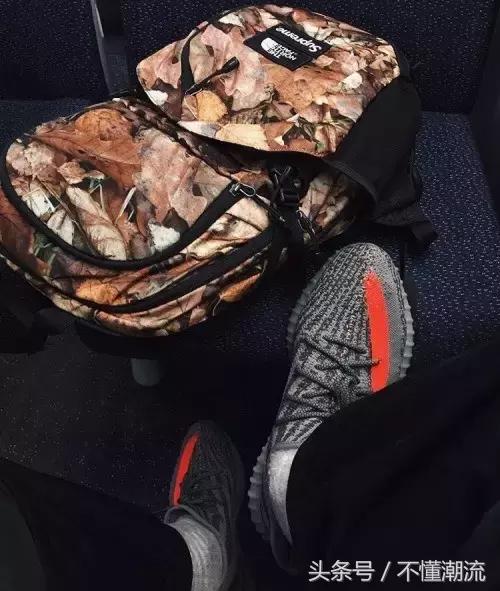 假的supreme一眼能看出来吗,真假supreme鞋子