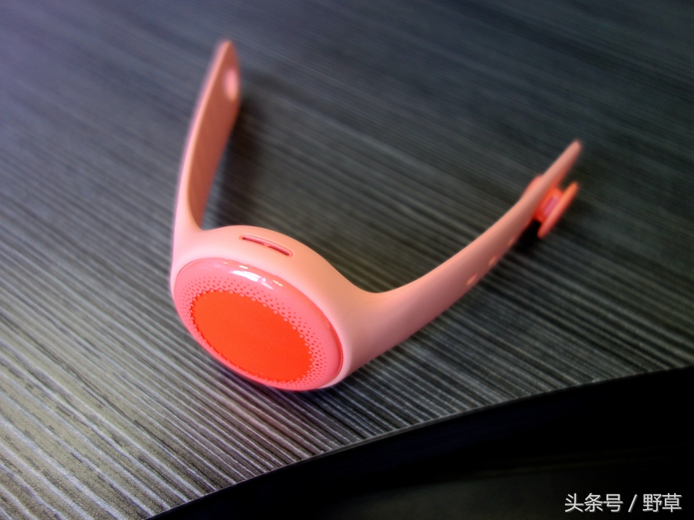 米兔儿童手表4x测评,米兔儿童手表4c对比6c