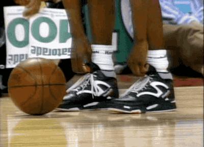 姚明锐步球鞋代言,锐步签约姚明带来多少收益