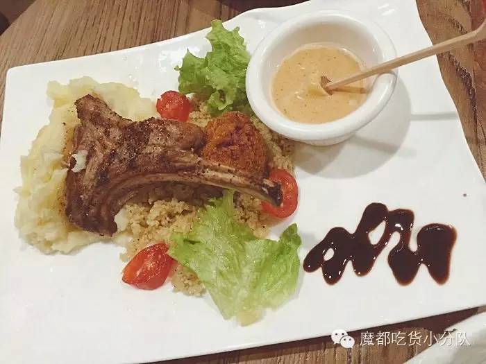 上海十大必吃美食街区排名,上海美食最多的商场推荐