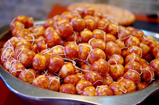 这一颗爆珠香肠，会说话