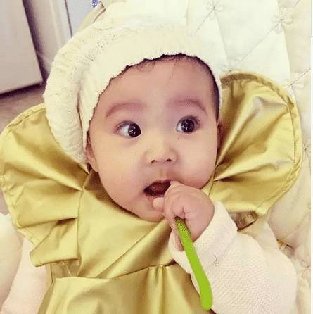 贾静雯家的咘咘现在多大了 (贾静雯咘咘饼干)