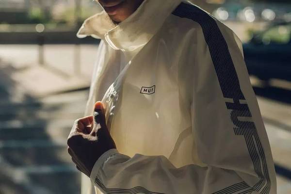 买不起太贵的潮牌,最难买的supreme