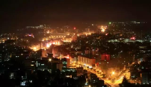 最近广东省抓了哪些人,广东28个贫困县