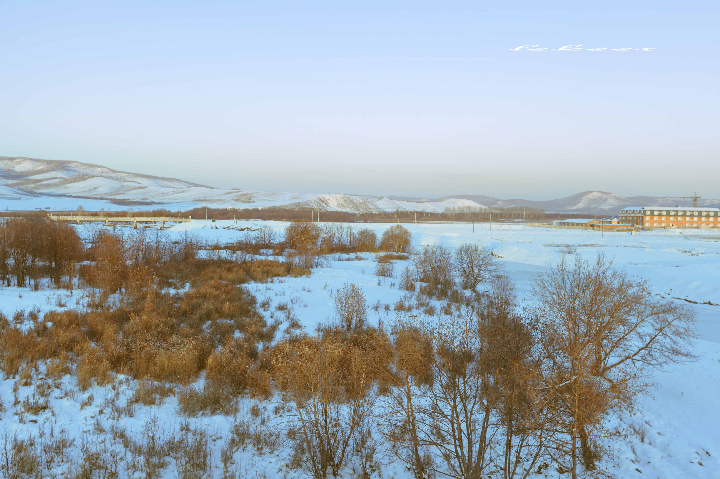 搭眼一看欧洲人一开口居然东北话嘎嘎冷！呵呵，它叫恩和！