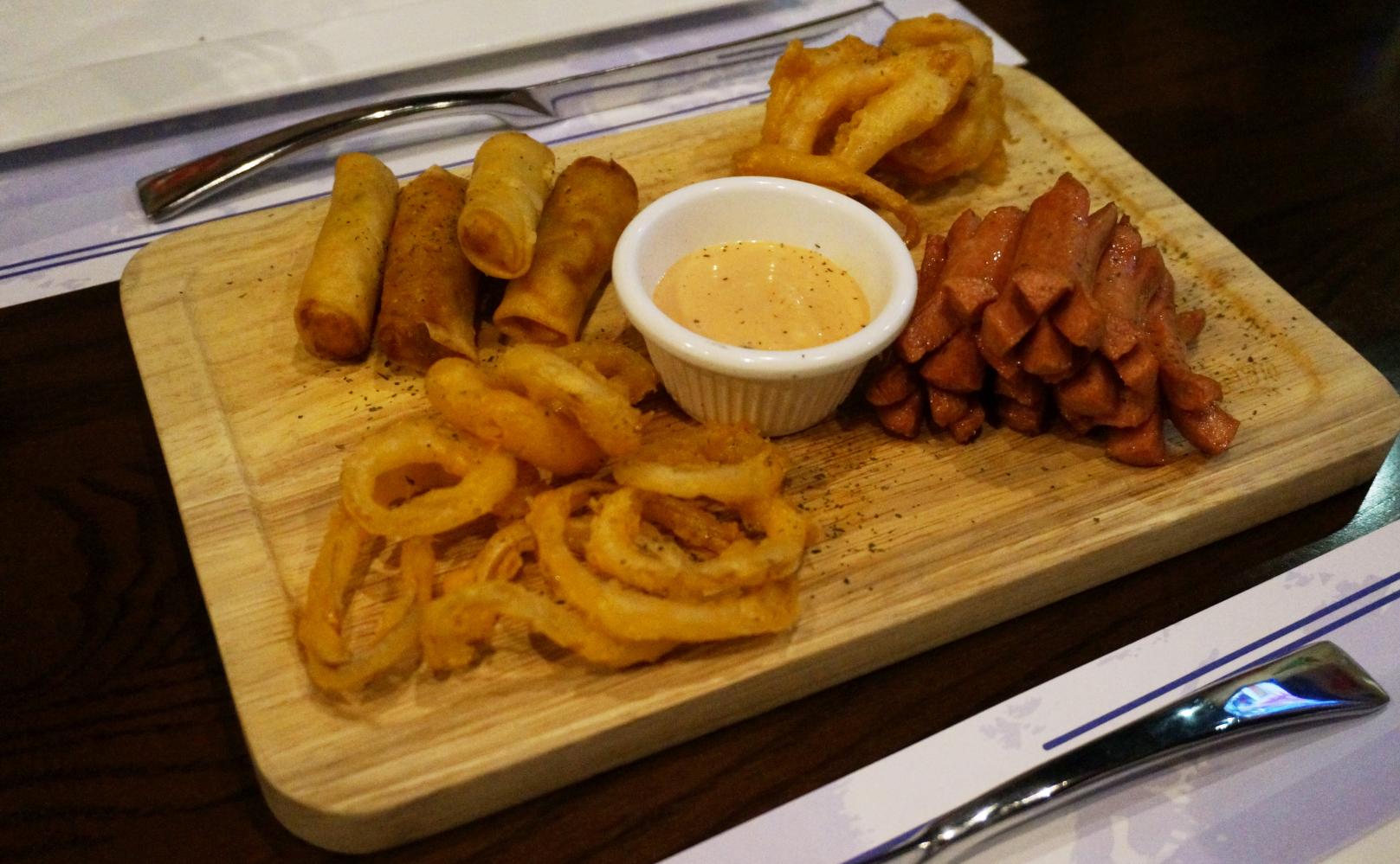 爱情友情最终还是败给亲情,爱情友情都会变成亲情